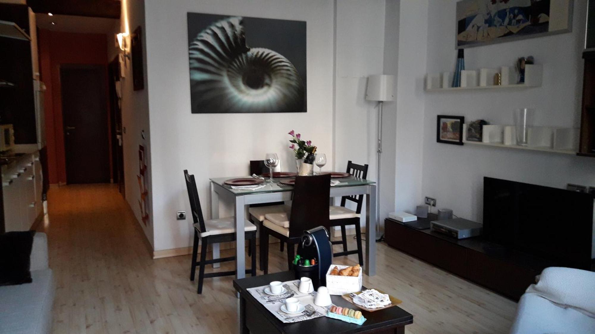 Apartamentos Centricos Barrio Del Carmen Valencia Ngoại thất bức ảnh